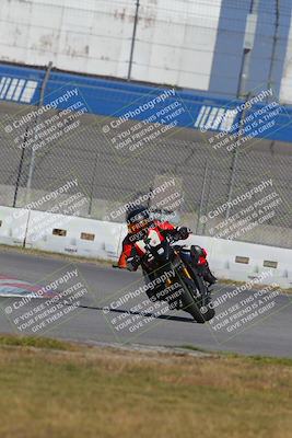 media/Nov-26-2022-Fastrack Riders (Sat) [[b001e85eef]]/Level 2/Session 3 Outside Turn 9/